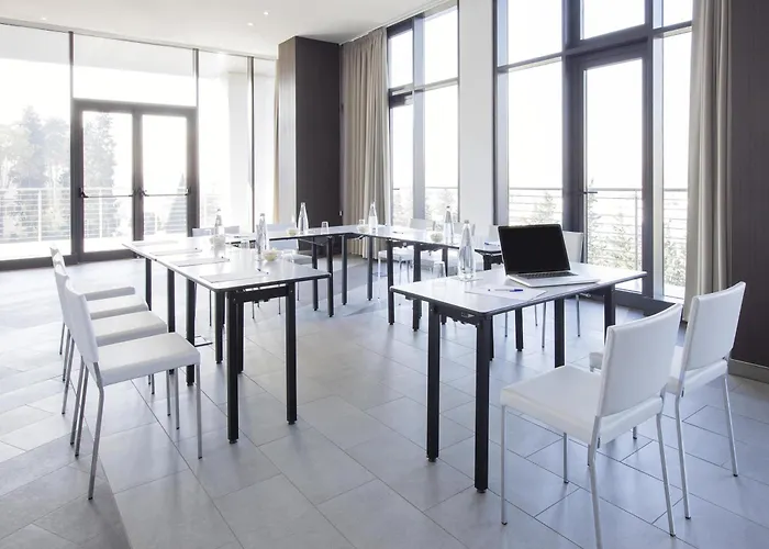Hotels with tennis Ibis Styles Roma Eur