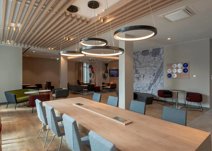  Holiday Inn Express - Munich North By Ihg