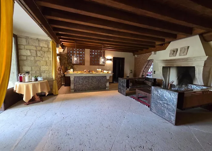 Delser Manor House