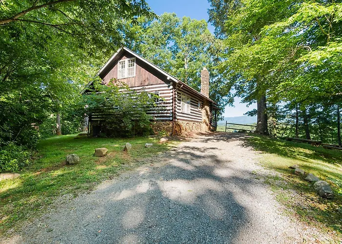Nolichuckey Bluffs Bed & Breakfast Cabins