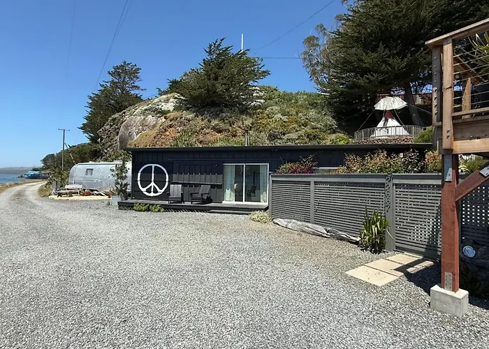 Waterfront Carriage House On Tomales Bay With Dock