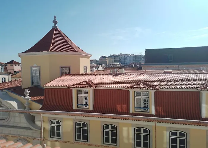 Chiado Open World Hostel