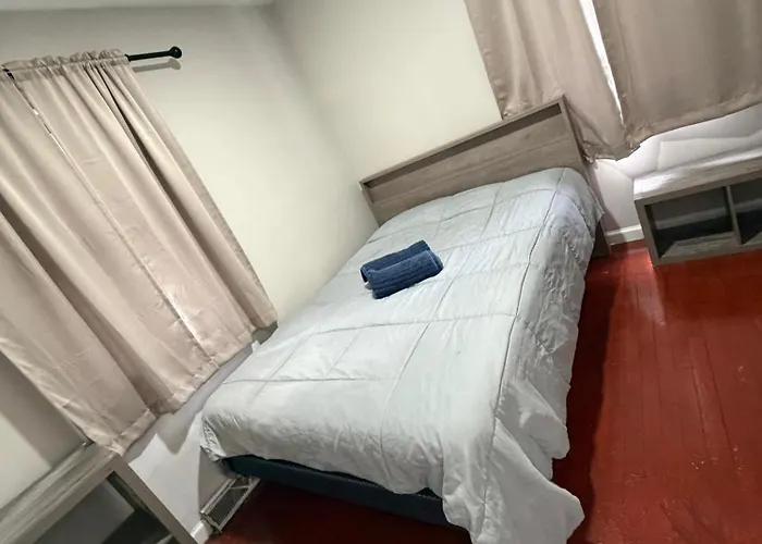 Hazel Park 2 Bedroom Bangalow