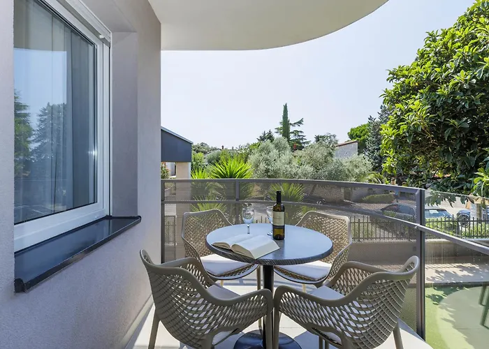 Astinian Apartments Jadranka