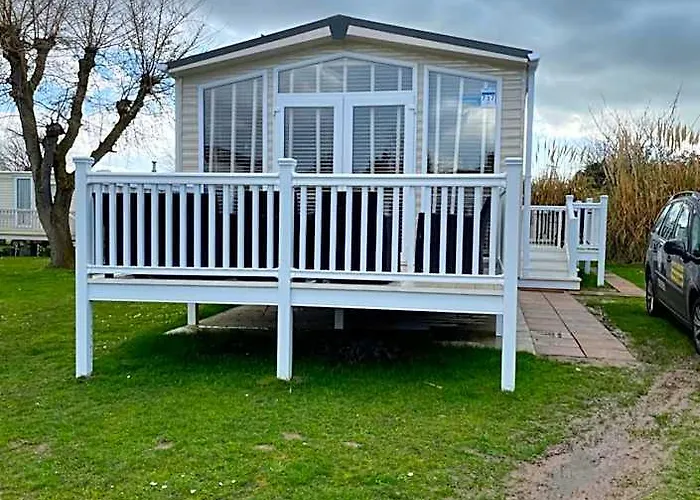 Holiday Home At Cherry Tree Holiday Park Burgh Castle Great Yarmouth Norfolk