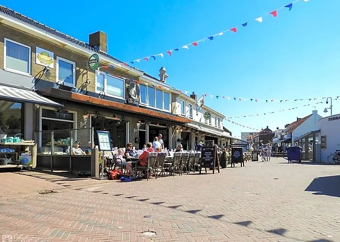 Zoutelande,Modern Verblijf Bij De Zee