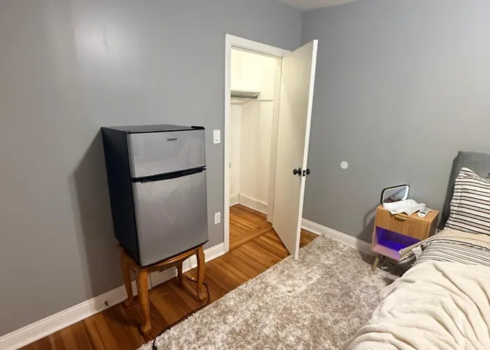 Grey Comfort Room