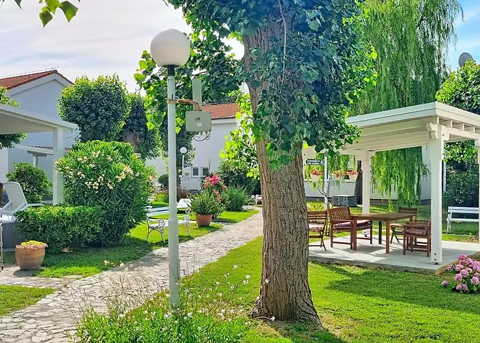 Villas Corinthia