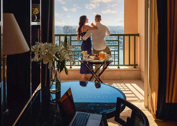 Fairmont Nile City