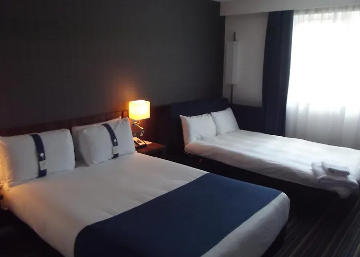 Family resorts Holiday Inn Express Preston South By Ihg