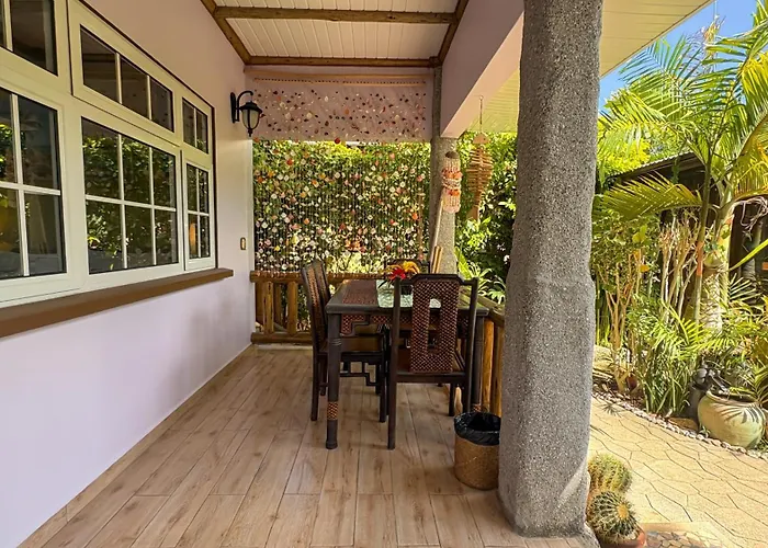 La Digue Holiday Villa