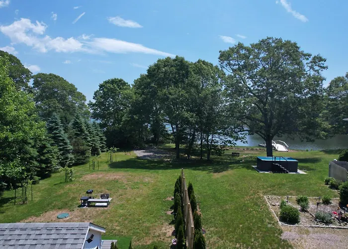 Lakefront Guesthouse W Sunrise View