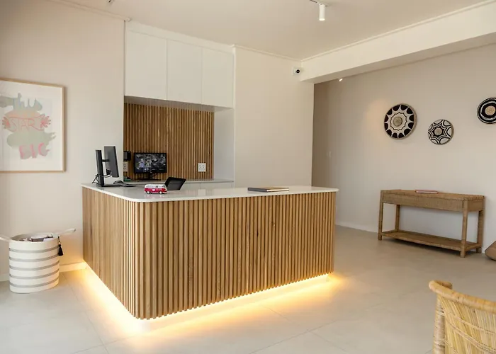 Finchley Guesthouse In Camps Bay
