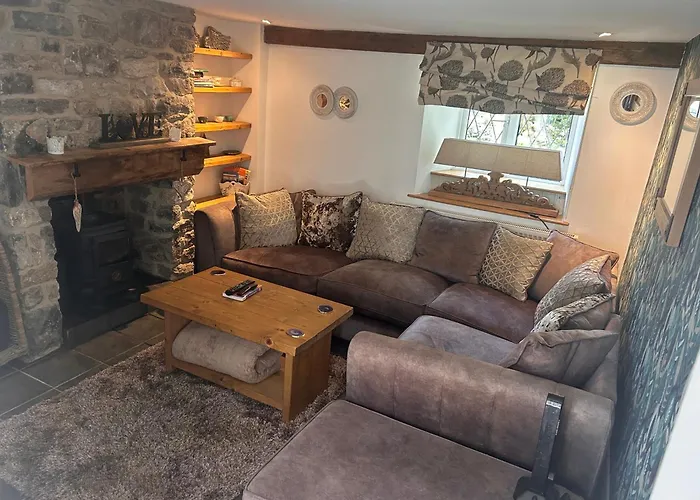Cavedale Cottage