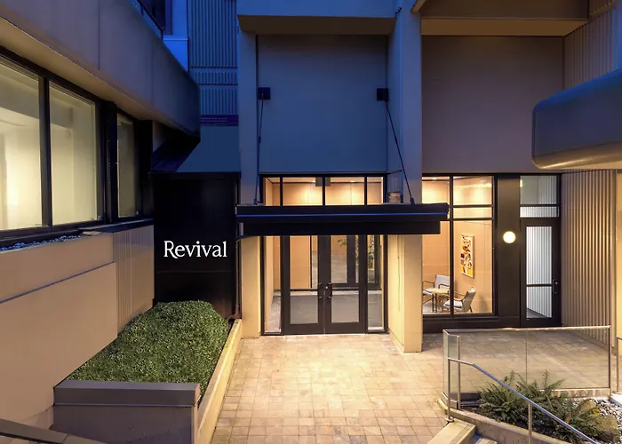 Hotels With Four Stars Sonder By Marriott Bonvoy Revival Apartments English Bay