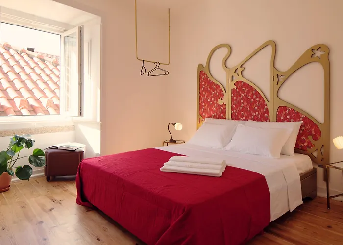 Calling Rooms & Studio