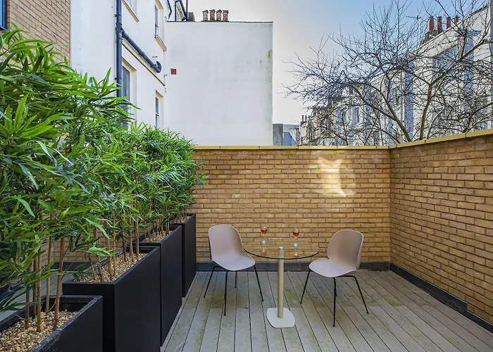 Lodging Q Square By Supercity s