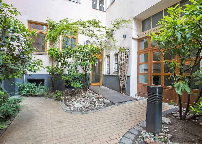 Schoenhouse Avenue - Digital Access