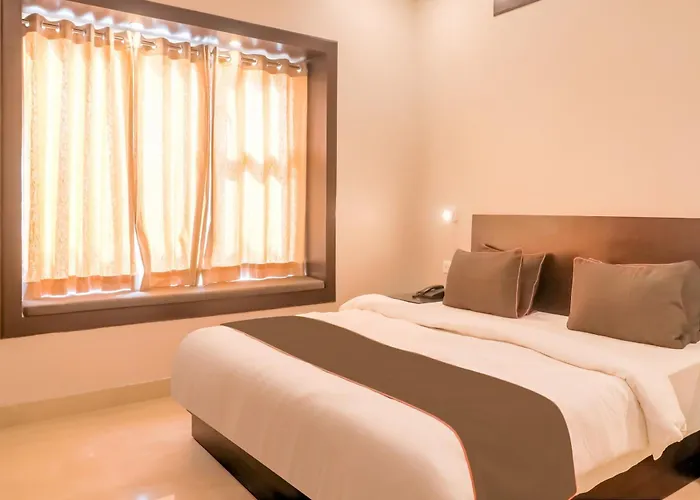 Super Townhouse Amaraa Farms Near Lulu Hypermarket
