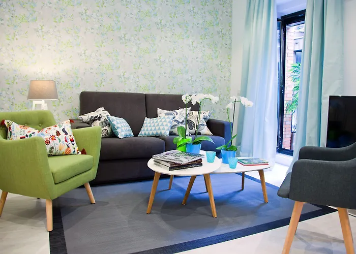 Feelathome Madrid Suites Apartments
