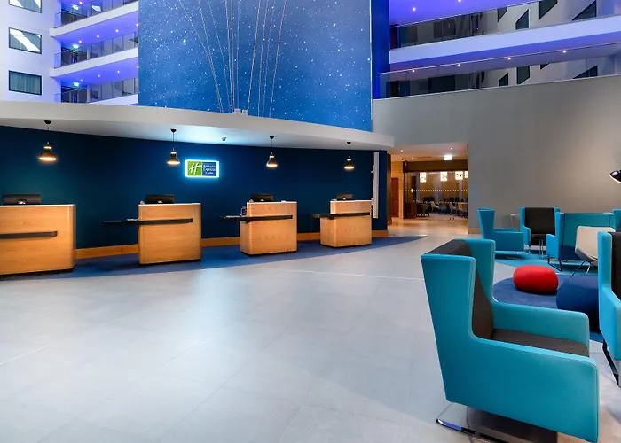 Hotels With Four Stars Holiday Inn Express - London Heathrow T4 By Ihg