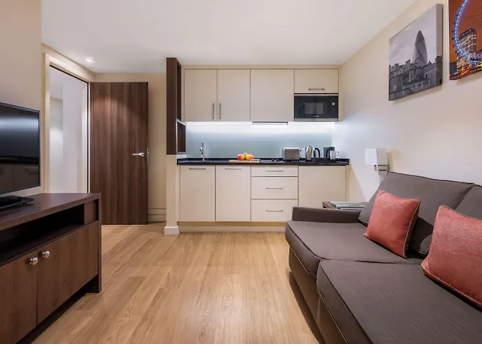 Сity center hotels Marlin Waterloo