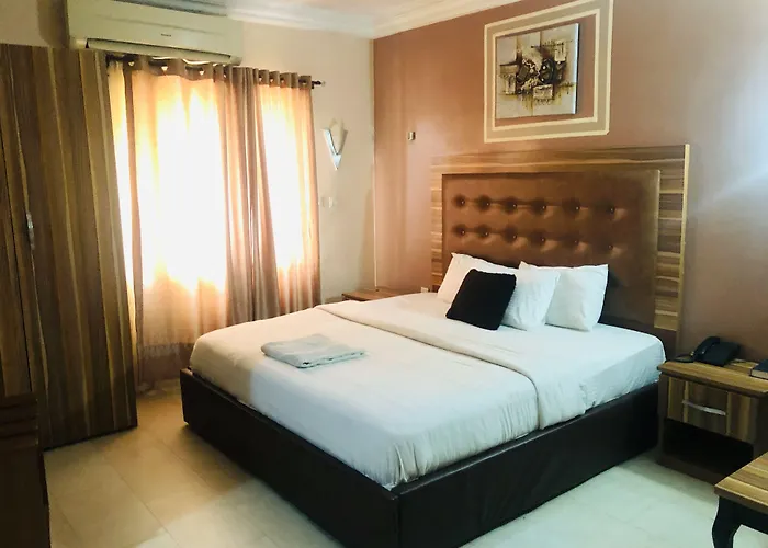 Silver Grandeur Hotel