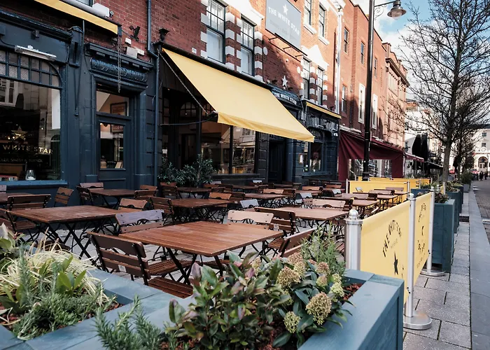 Cheap hotels White Star Tavern