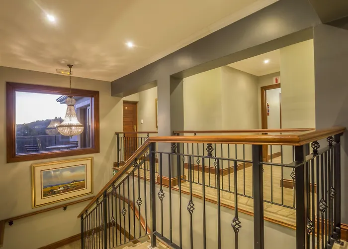 Hotels With Four Stars Madison Manor Boutique