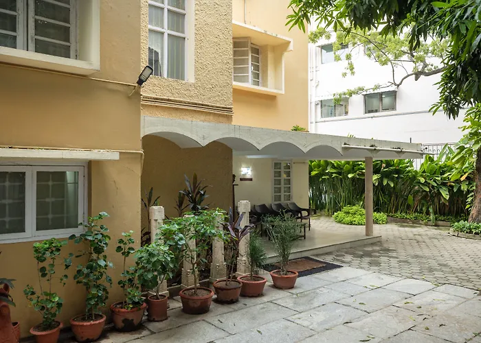 Hanu Reddy Residences Wallace Garden