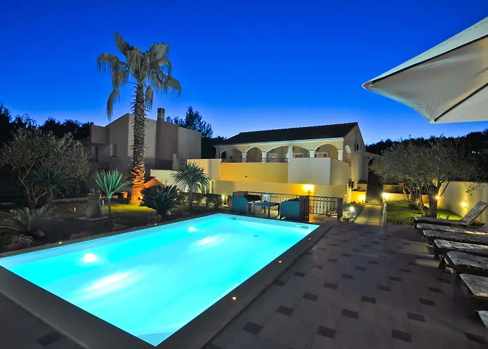 Villa Vanilla With Heated Pool