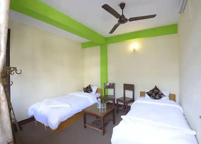 Hotel Yala Peak