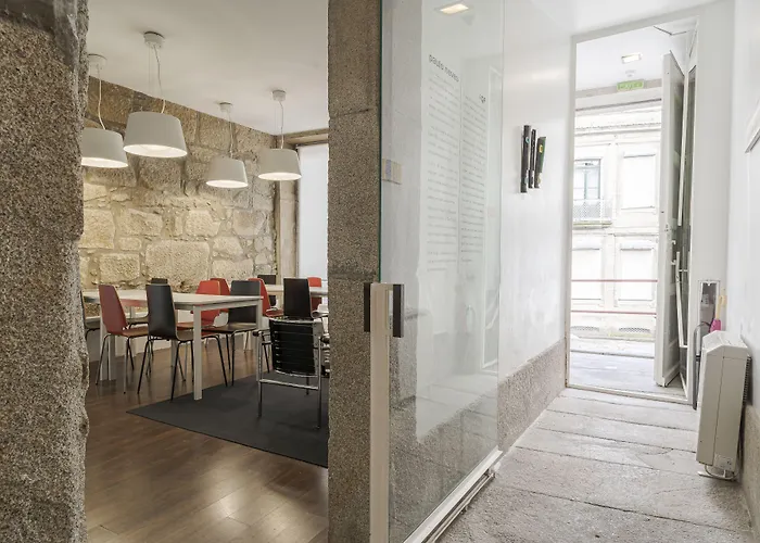 Cosme Apartments By Olala Homes