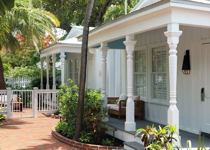 Lighthouse - Historic Inns