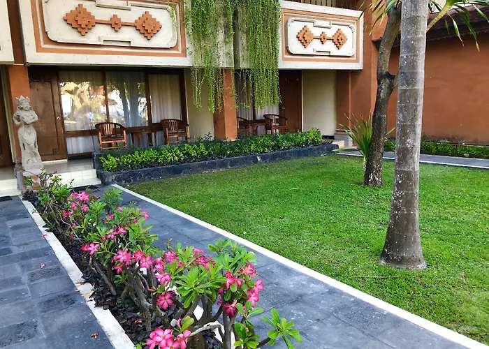 Inna Sindhu Beach & Resort