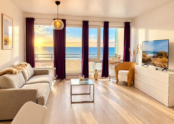 Mit Panorama-Meerblick Und Direkter Strandlage In