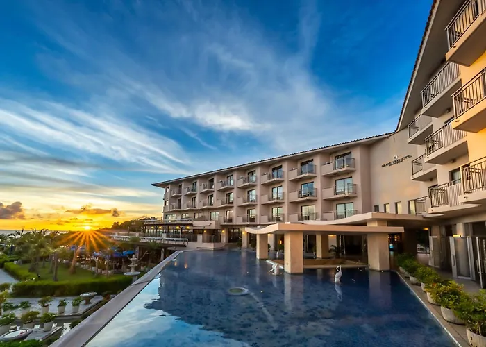 Hotels With Four Stars Grandvrioresort Ishigakijima Ocean'S Wing & Villa Garden