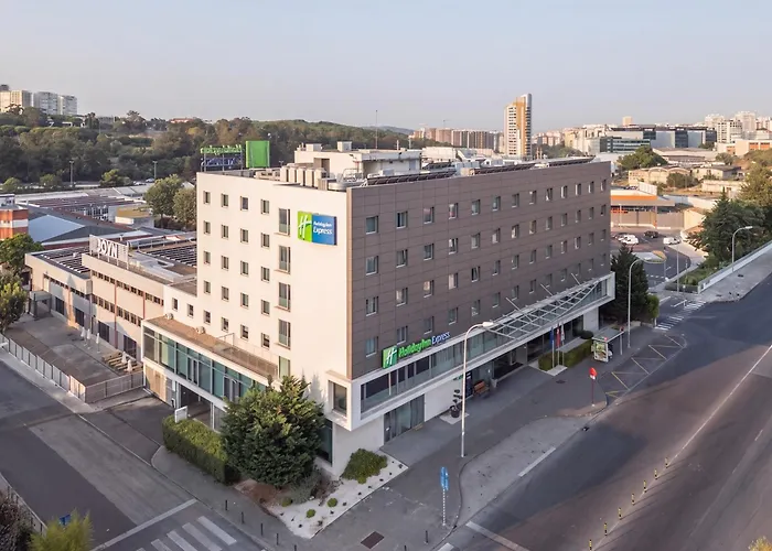 Holiday Inn Express Lisbon Alfragide By Ihg