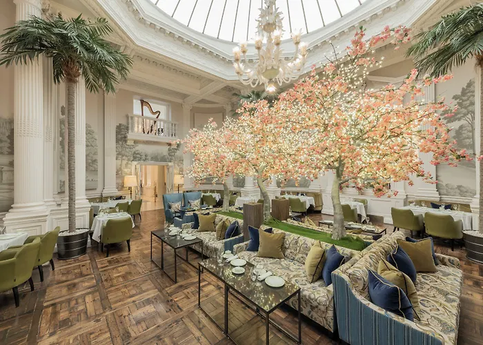 World Casino hotels Balmoral