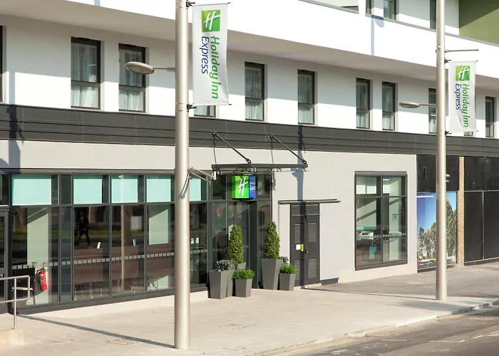 3 star hotels Holiday Inn Express Middlesbrough - Centre Square By Ihg