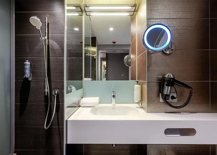 Cheap hotels Premier Inn Berlin Alexanderplatz