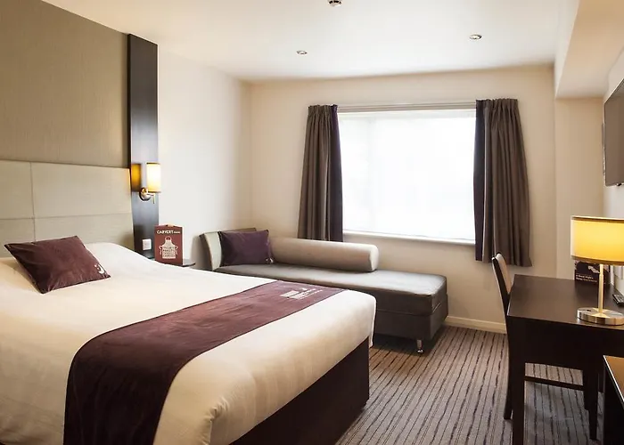 Hotels Close to Airport Premier Inn London Southwark