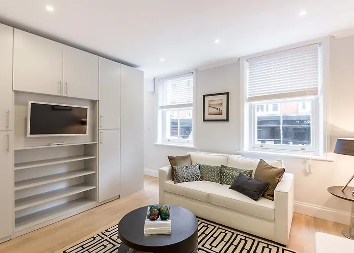 Vacation rental: High Street Kensington Apartment