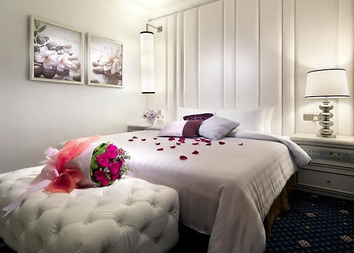 Сity center hotels Grand Seasons Kuala Lumpur