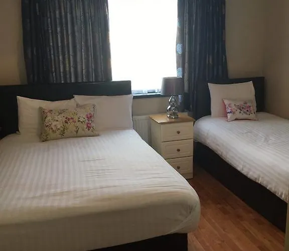 Central hotel: Dingle Atlantic Lodge Accommodation