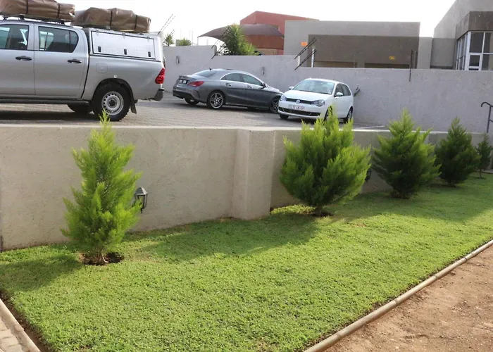 B&B only: Discovery Guest House