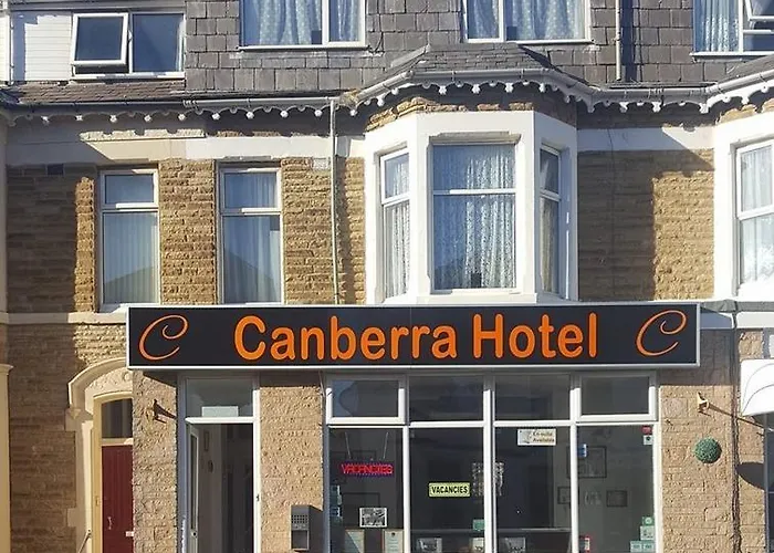Central hotel: Uk Travel & Hospitality Ltd Ta Canberra Hotel