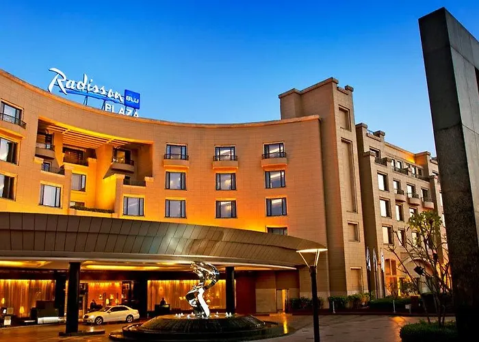 Radisson Blu Plaza Delhi Airport