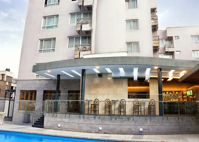 Hotels With Four Stars Zehneria