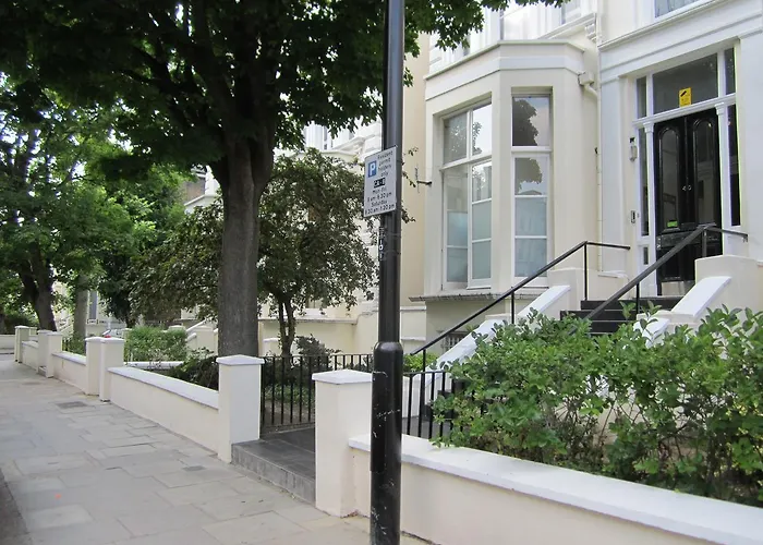 Hostel: Belsize House
